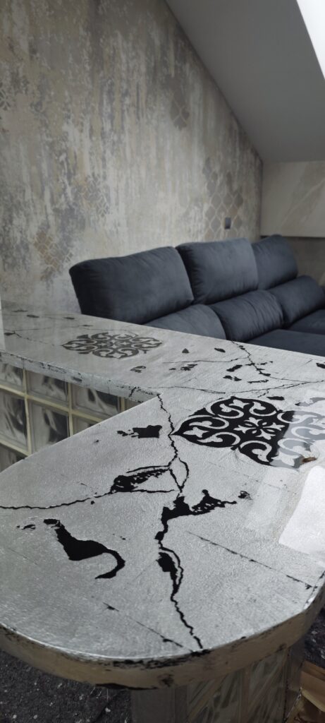 Encimera hecha con la técnica de Pan de Plata